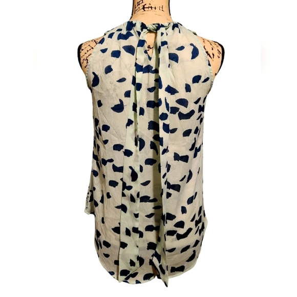 NY&Co Sleeveless Blouse - Picture 4 of 8